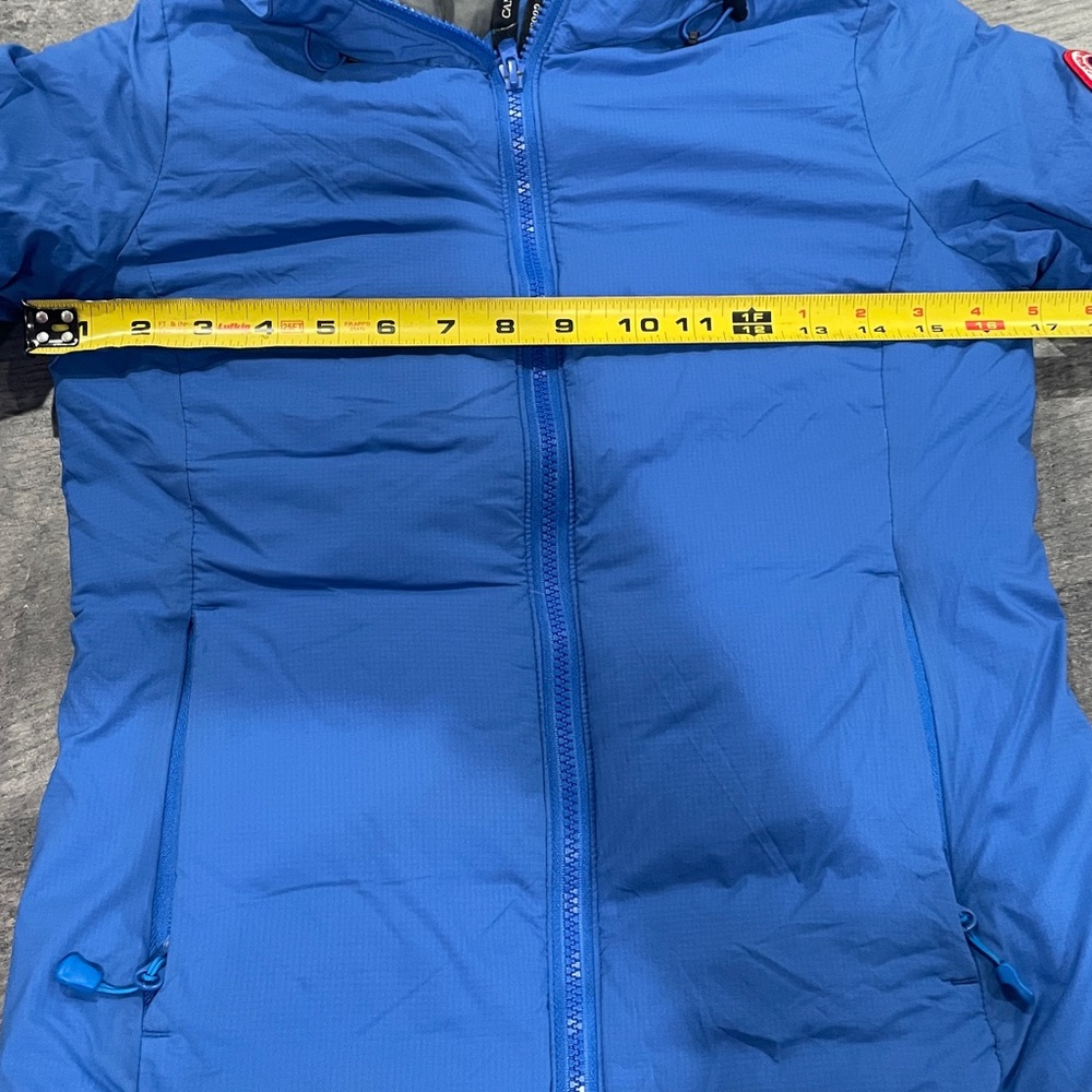 Canada Goose Vibrant Blue Jacket - Picture 9 of 11